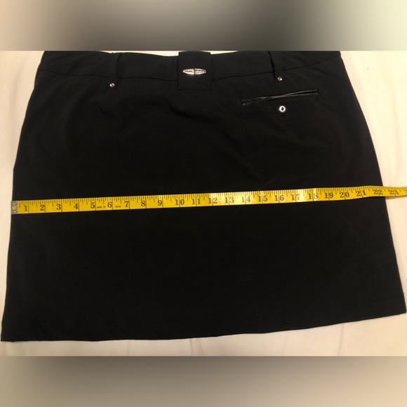Jamie Sadock, black golf skirt with built-in shorts,front pockets,side zipper,12 - Picture 12 of 12